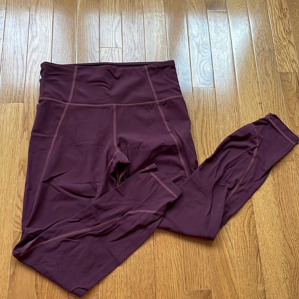 Athleta maroon 7/8 leggings